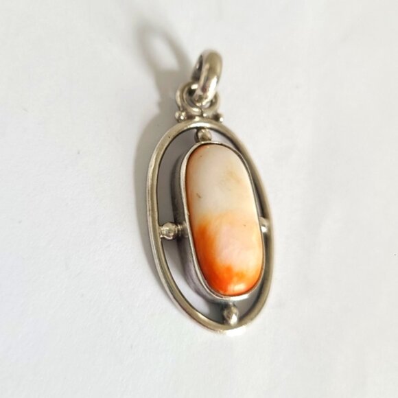 Vintage Boho Sterling Silver Orange Scolecite Gemstone Large Oval Pendant - Picture 2 of 7